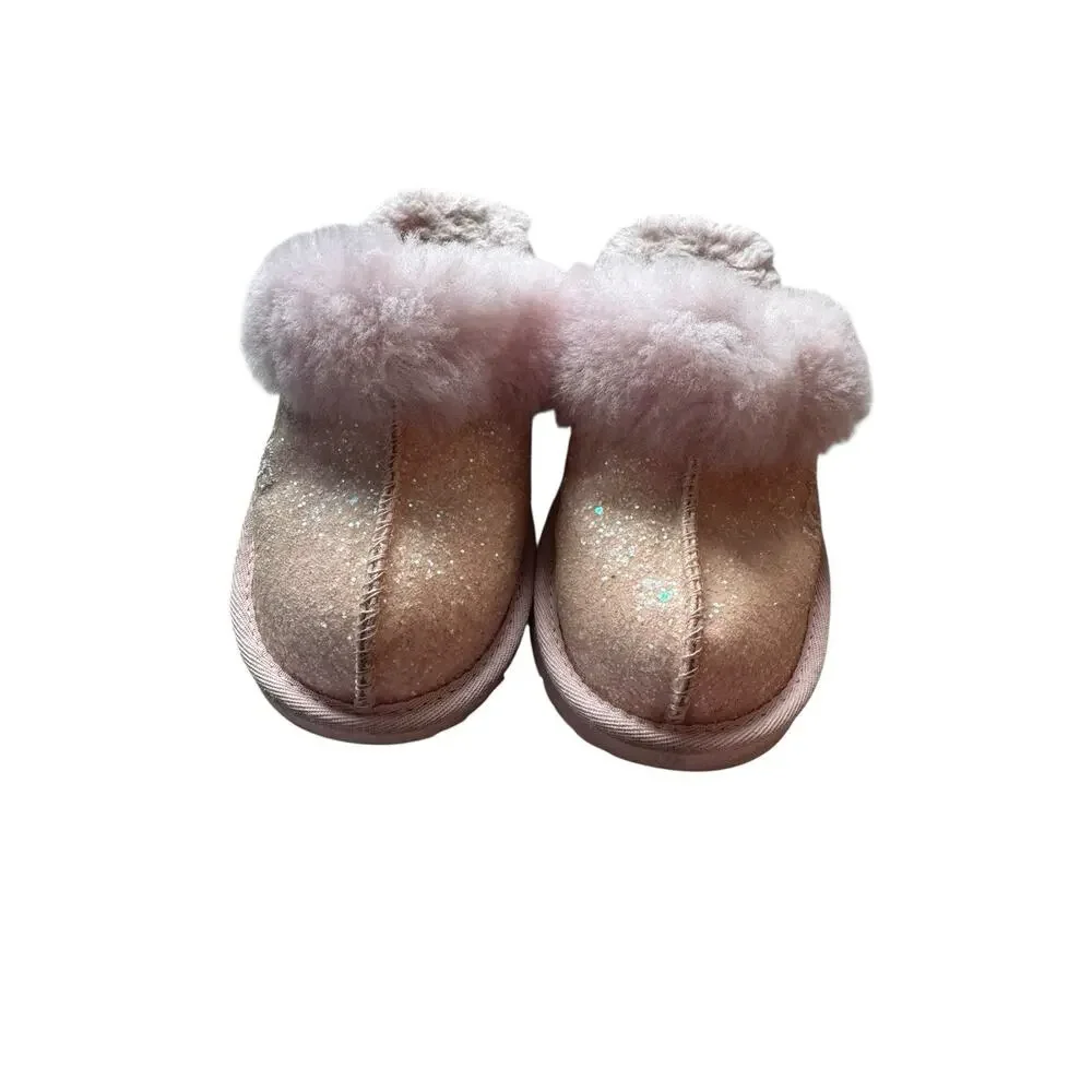 UGG Kids Girls Seashell Pink Cozy II Scuff Slippers Size 13‎